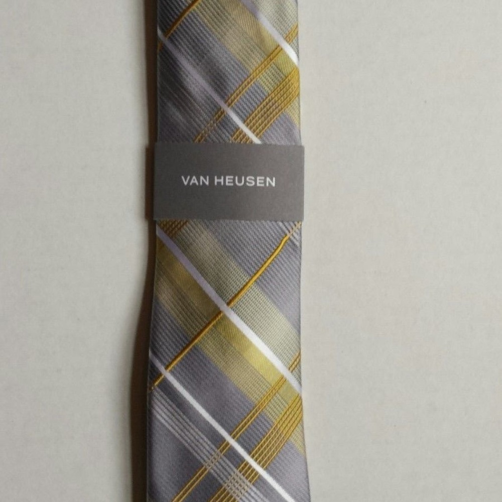 Van Heusen Men's Admiral Plaid Tie Yellow